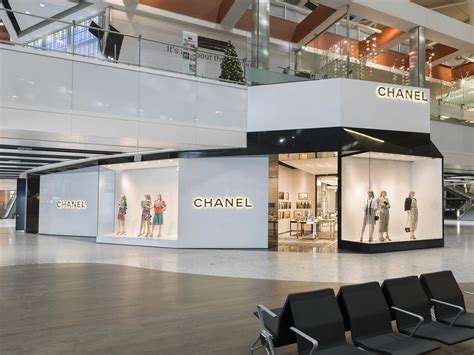 chanel heathrow terminal 5 hours